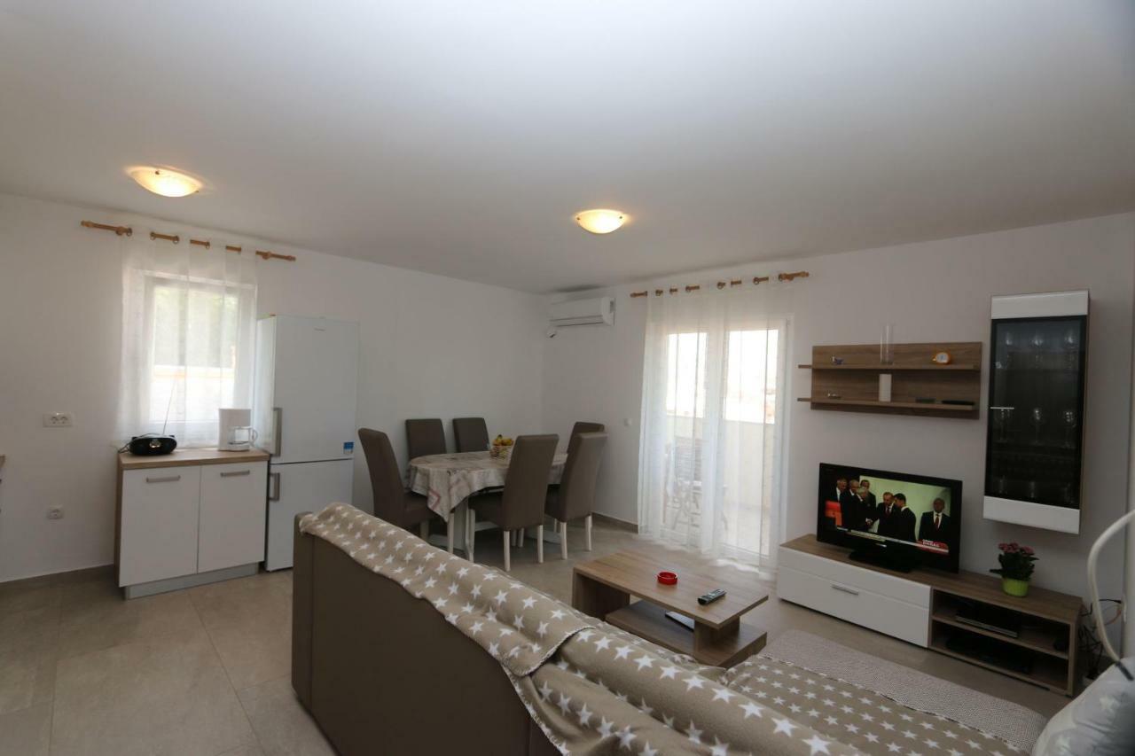 Čižići Apartment Samsa Mirica מראה חיצוני תמונה