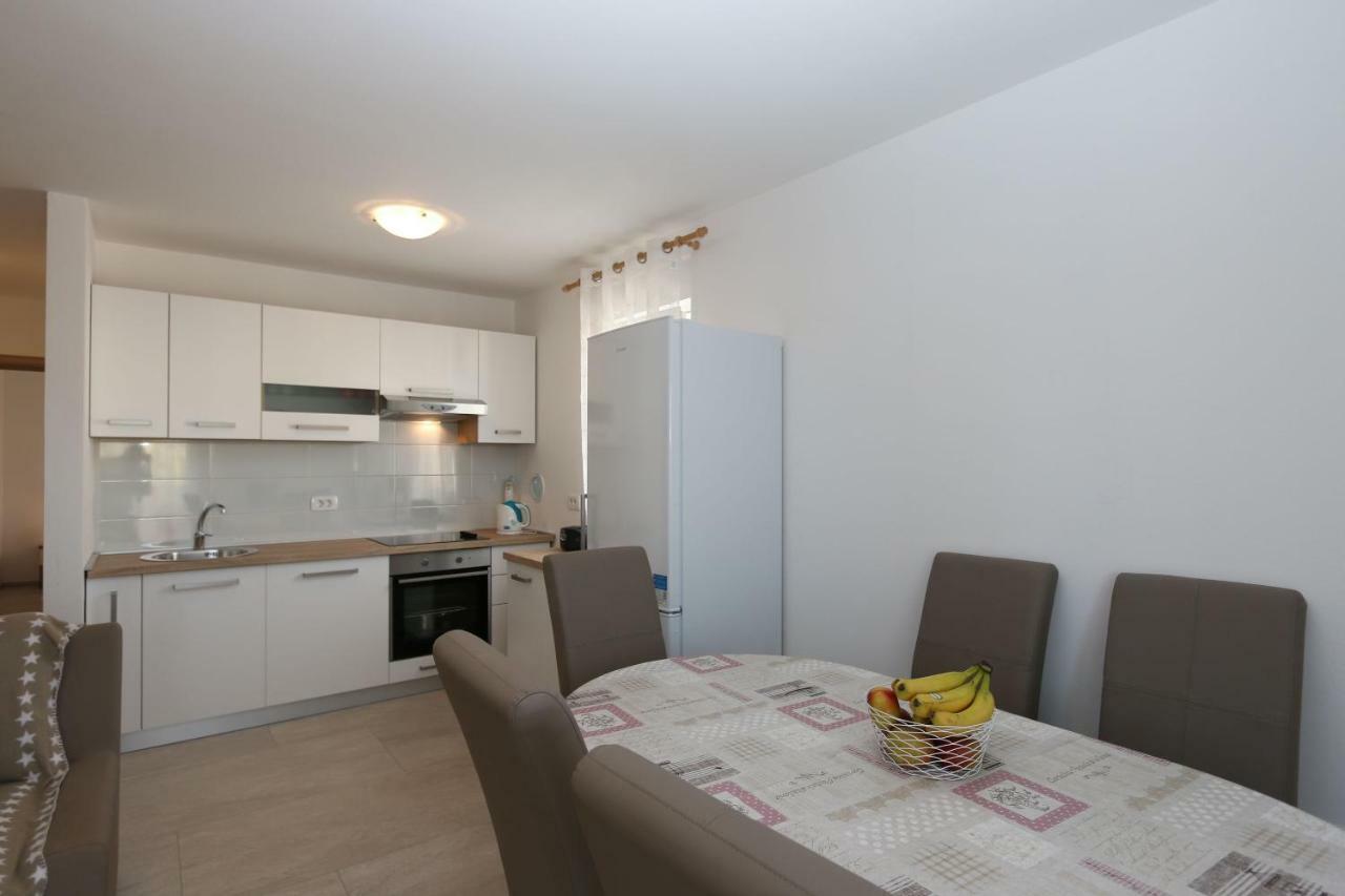 Čižići Apartment Samsa Mirica מראה חיצוני תמונה
